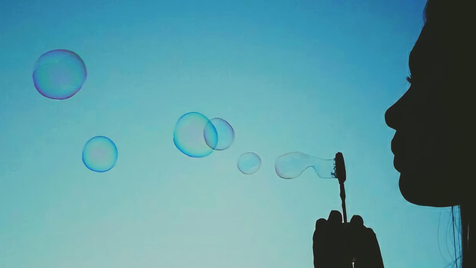 Quienes obran cual pompas de jabón causan perjuicios.