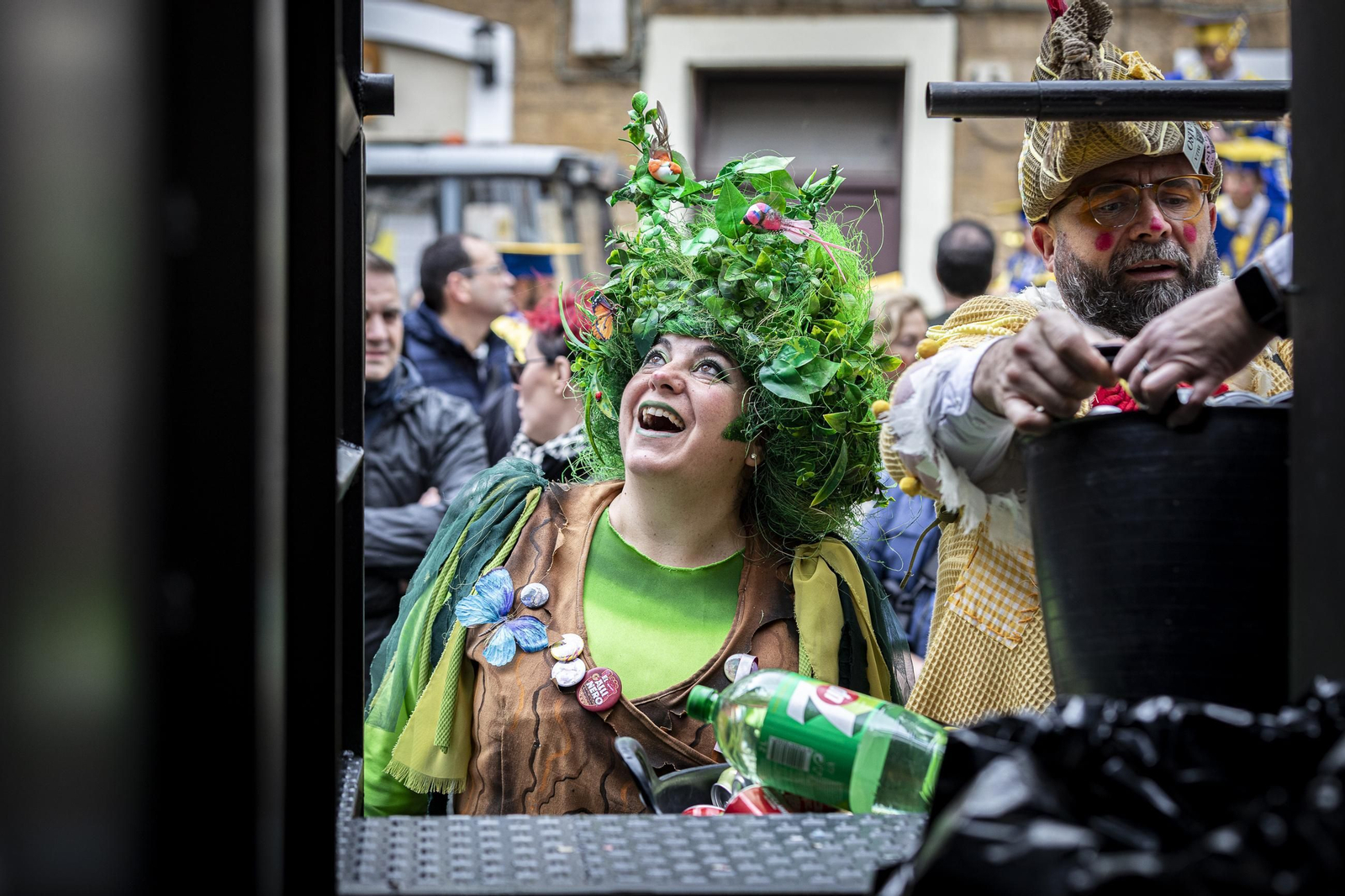 Las imágenes del segundo sábado de Carnaval de Cádiz 2025: Carrusel de coros bajo la lluvia