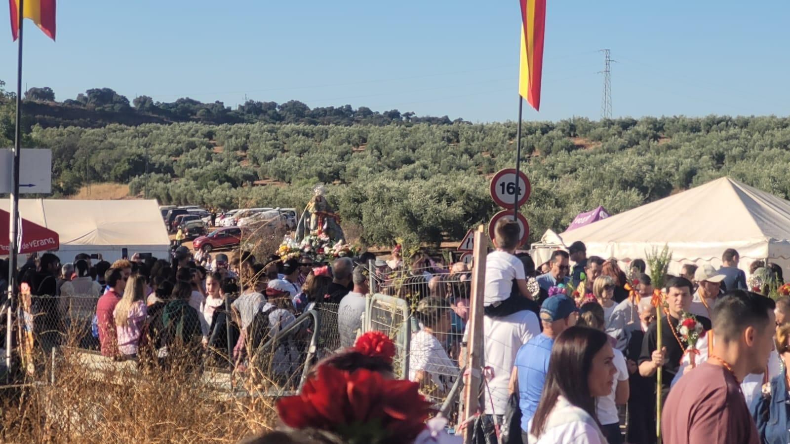 La Virgen de Zocueca reúne a los romeros de Bailén y Guarromán, en imágenes