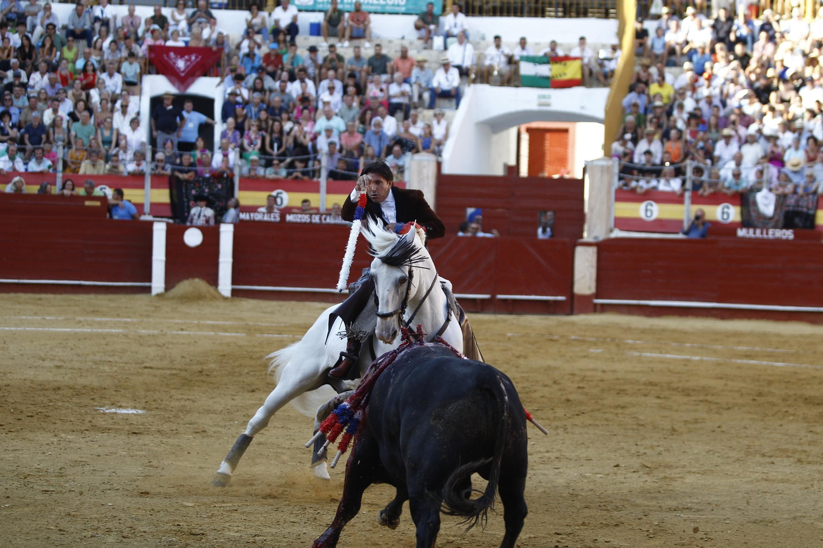 Las mejores imágenes de la corrida de toros de Diego Ventura, Talavante y Pablo Aguado, en Almería