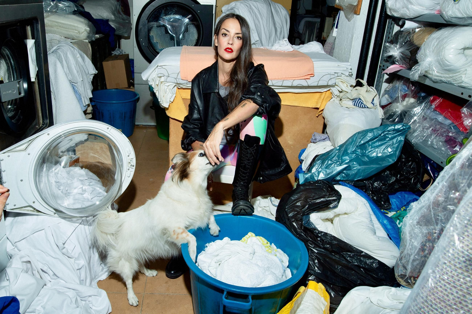 Vega abre su nueva gira este viernes en Granada.