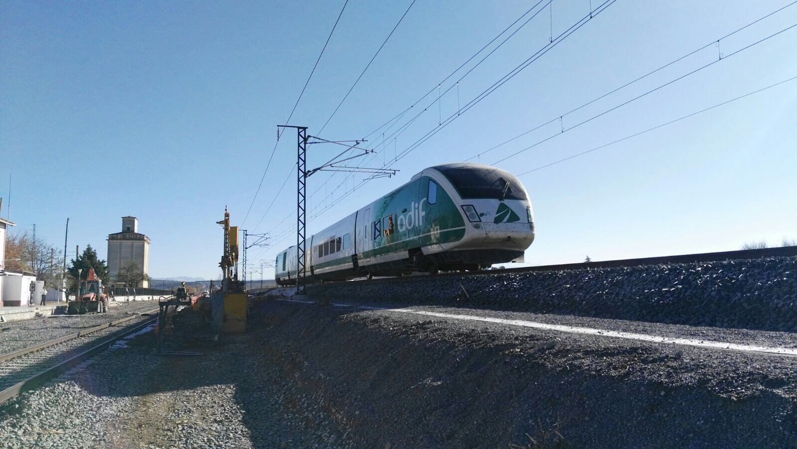 El tren laboratorio, a su paso por Granada el 1 de diciembre.