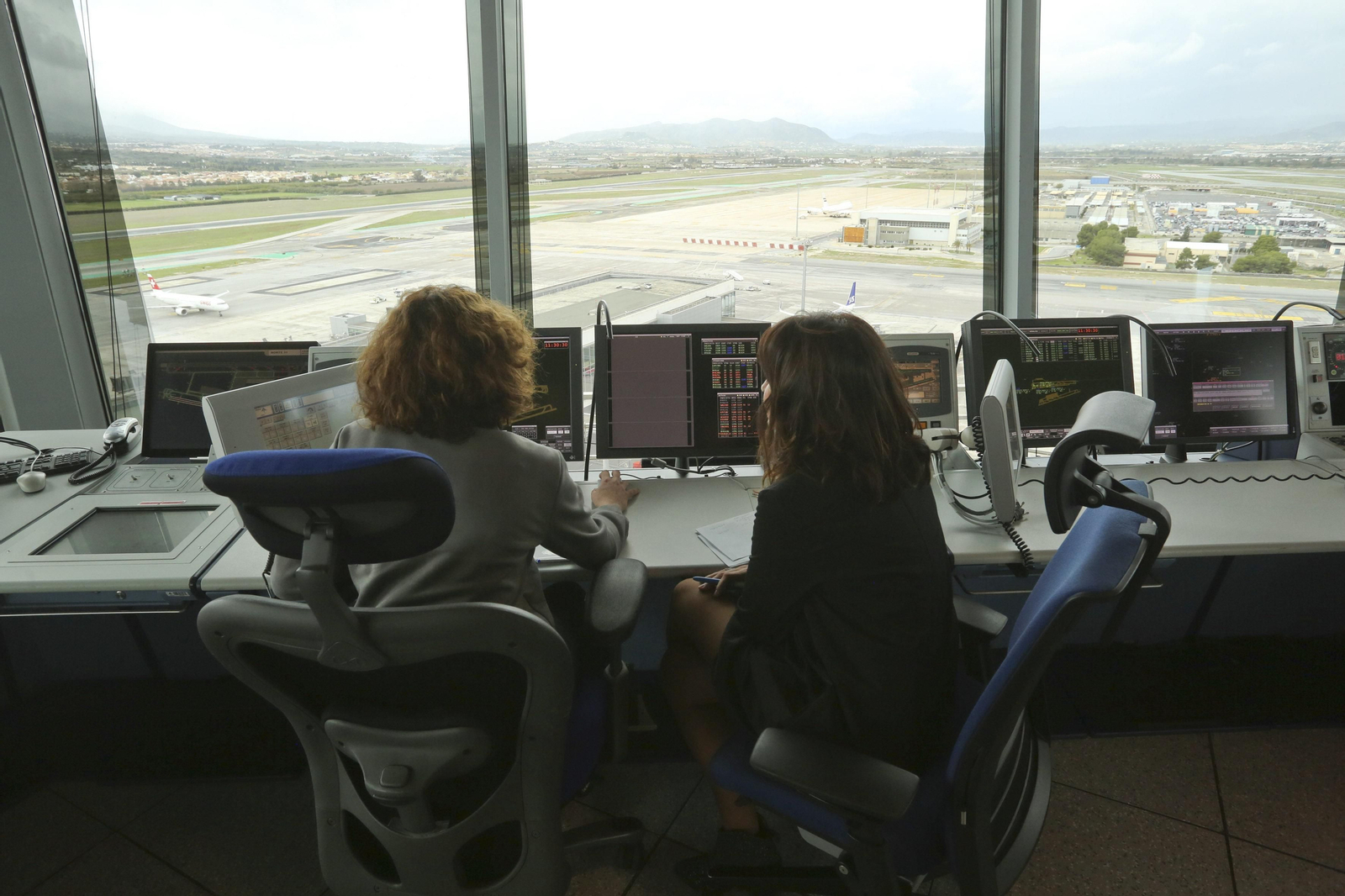 Fotos de la torre de control del Aeropuerto de Málaga