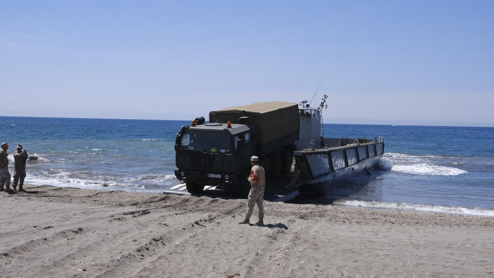 Desembarco de la Infantería de Marina en la Playa del Perdigal, en El Alquián-Almería