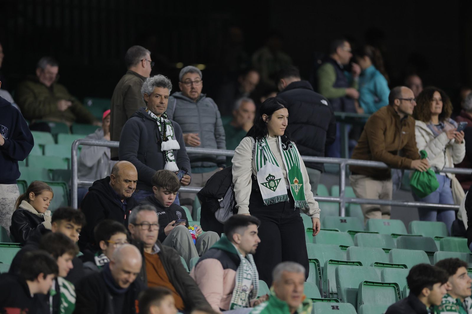 Búscate en las fotos del Betis - Real Sociedad