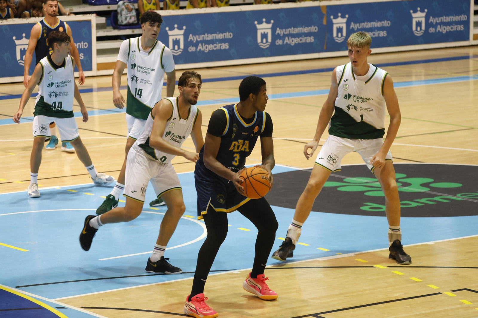 Fotos del I Torneo Ciudad de Algeciras frente al filial de Unicaja