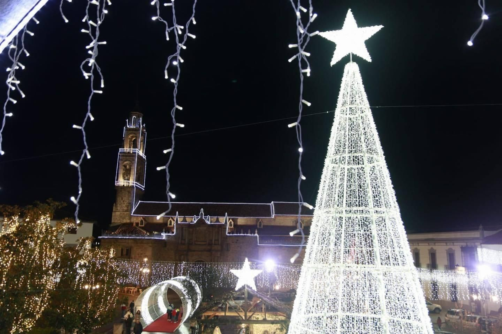 Los árboles de Navidad más bonitos de la provincia de Córdoba, en fotos