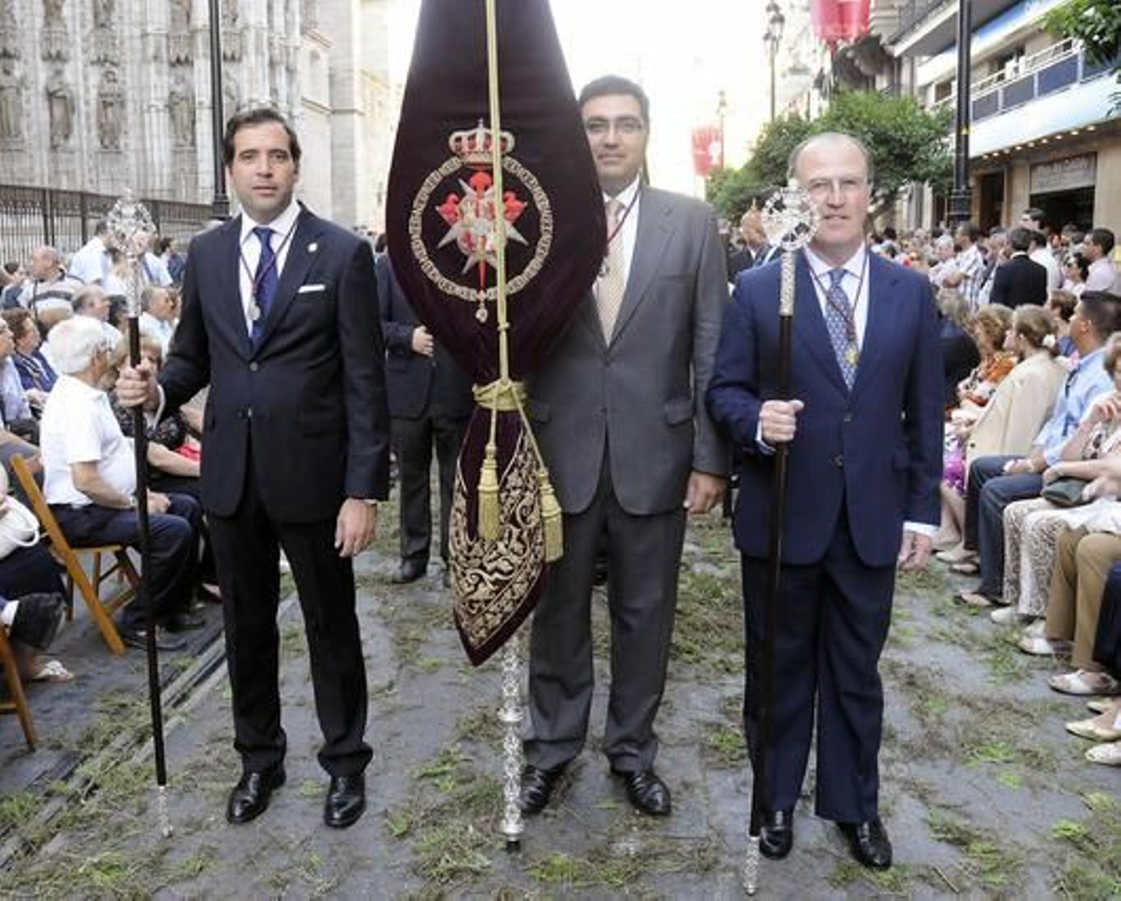 Representantes desfilando por la Avenida de la Constitución.

Foto: Juan Carlos Váquez