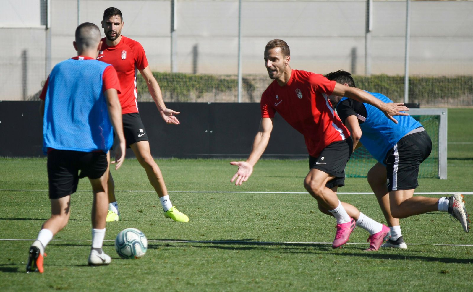 El Granada inició el trabajo de una semana atípica debido al parón liguero