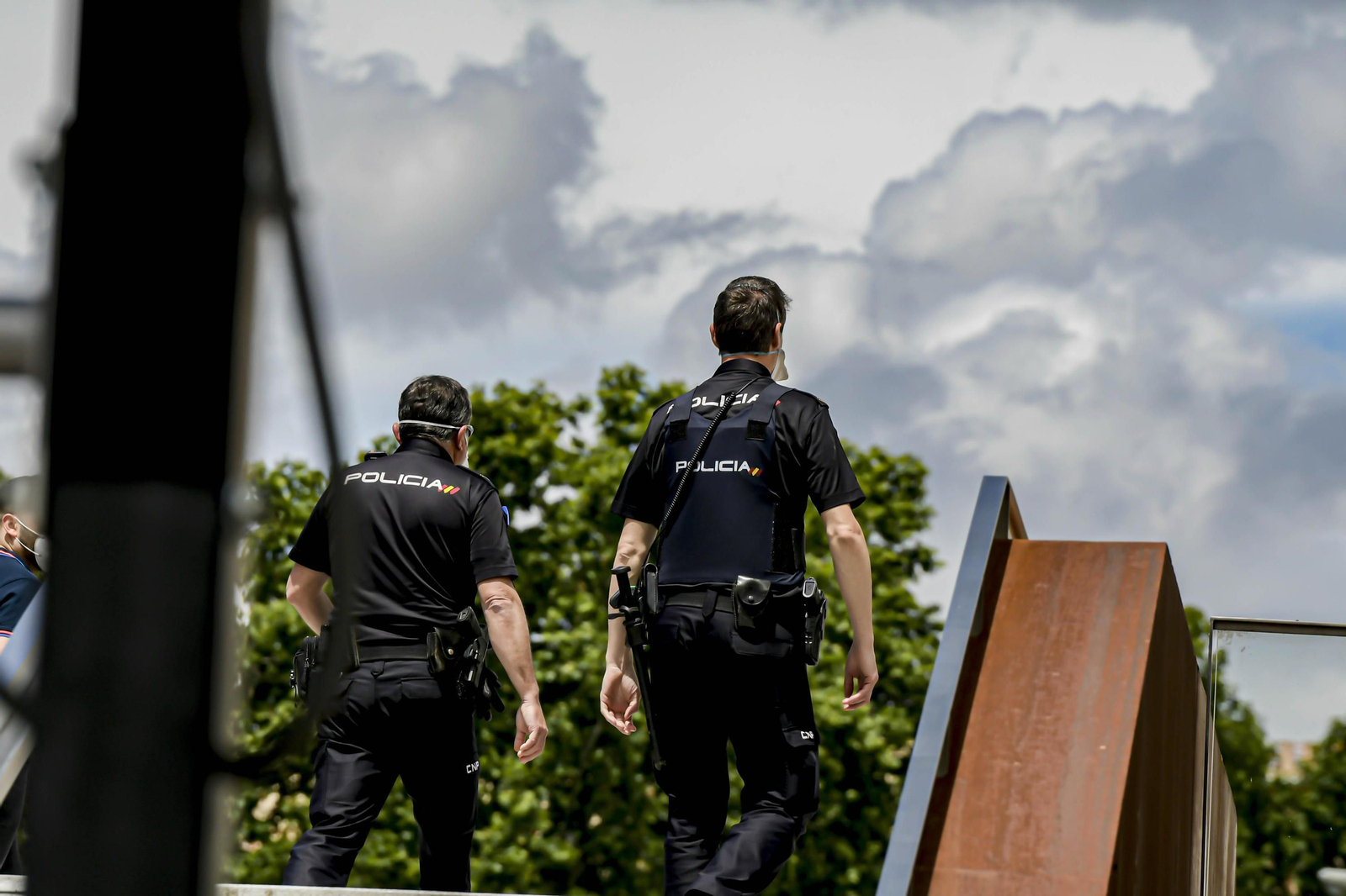 Agentes de la Policía Nacional. Agentes de la Policía Nacional.