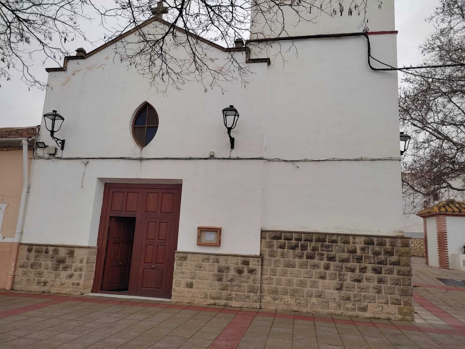 Iglesia de Topares, perteneciente a la parroquia de Nuestra Señora de las Nieves