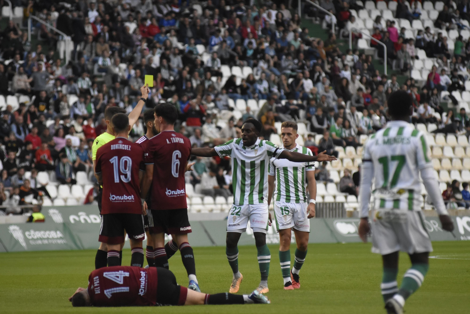 Córdoba CF - Recreativo: Las mejores fotos del ambiente en El Arcángel