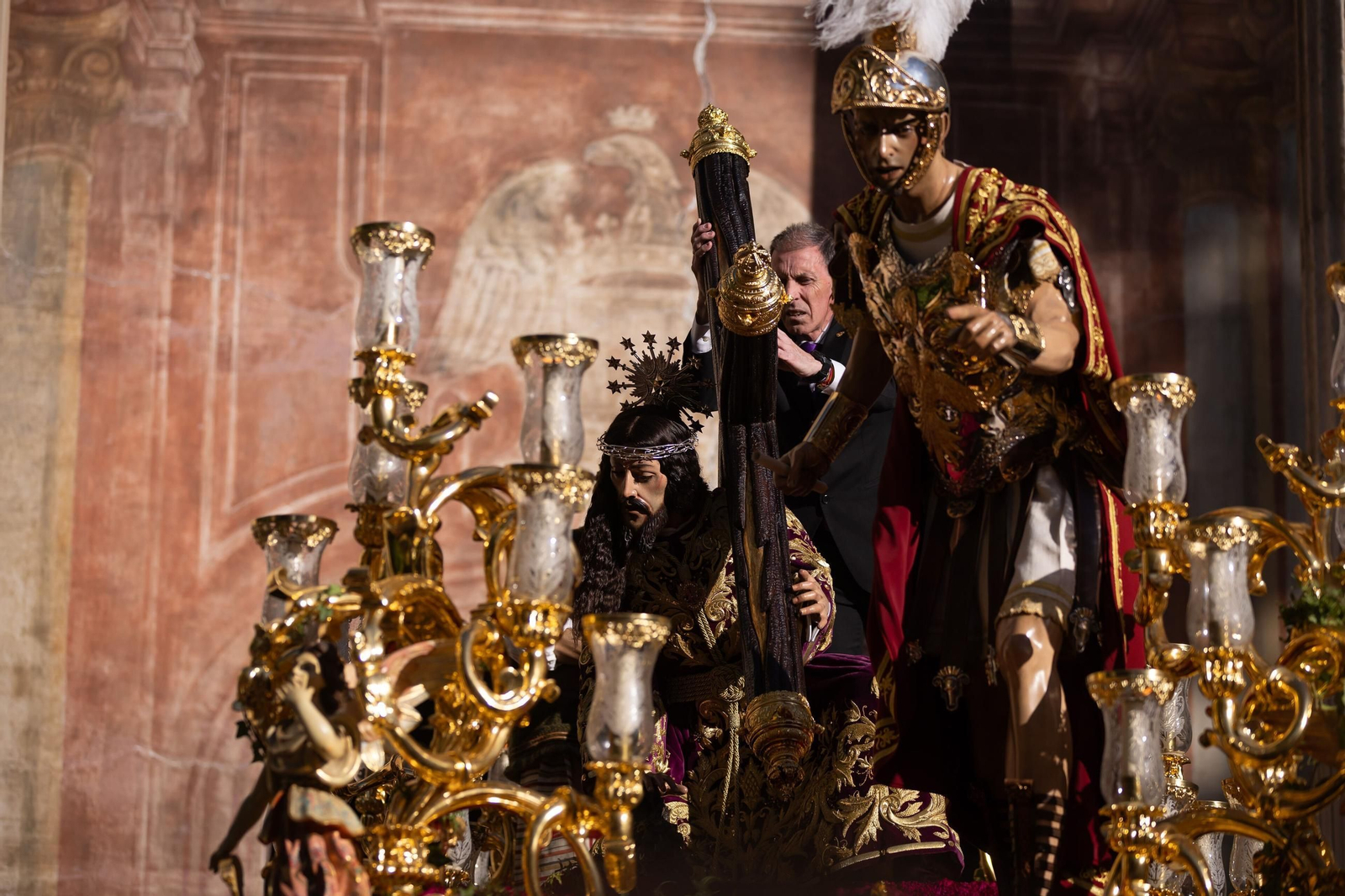 Así vivió granada la salida de la Hermandad del Rosario 2025