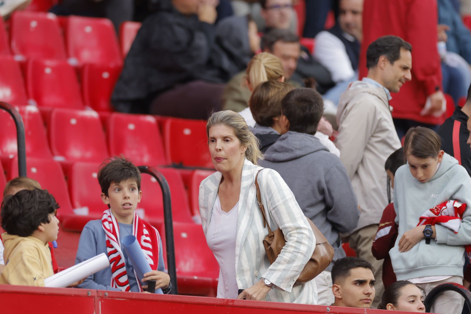 Búscate en las fotos del Sevilla-Madrid