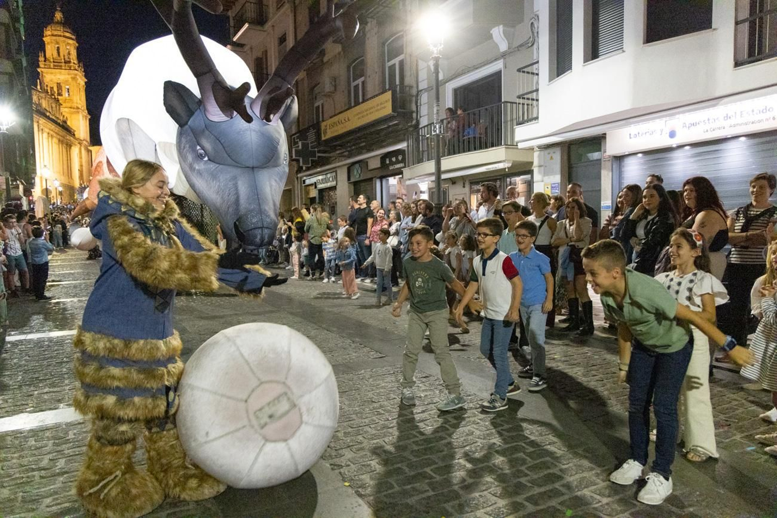 Pregón de David Uclés y cabalgata por la Feria de San Lucas