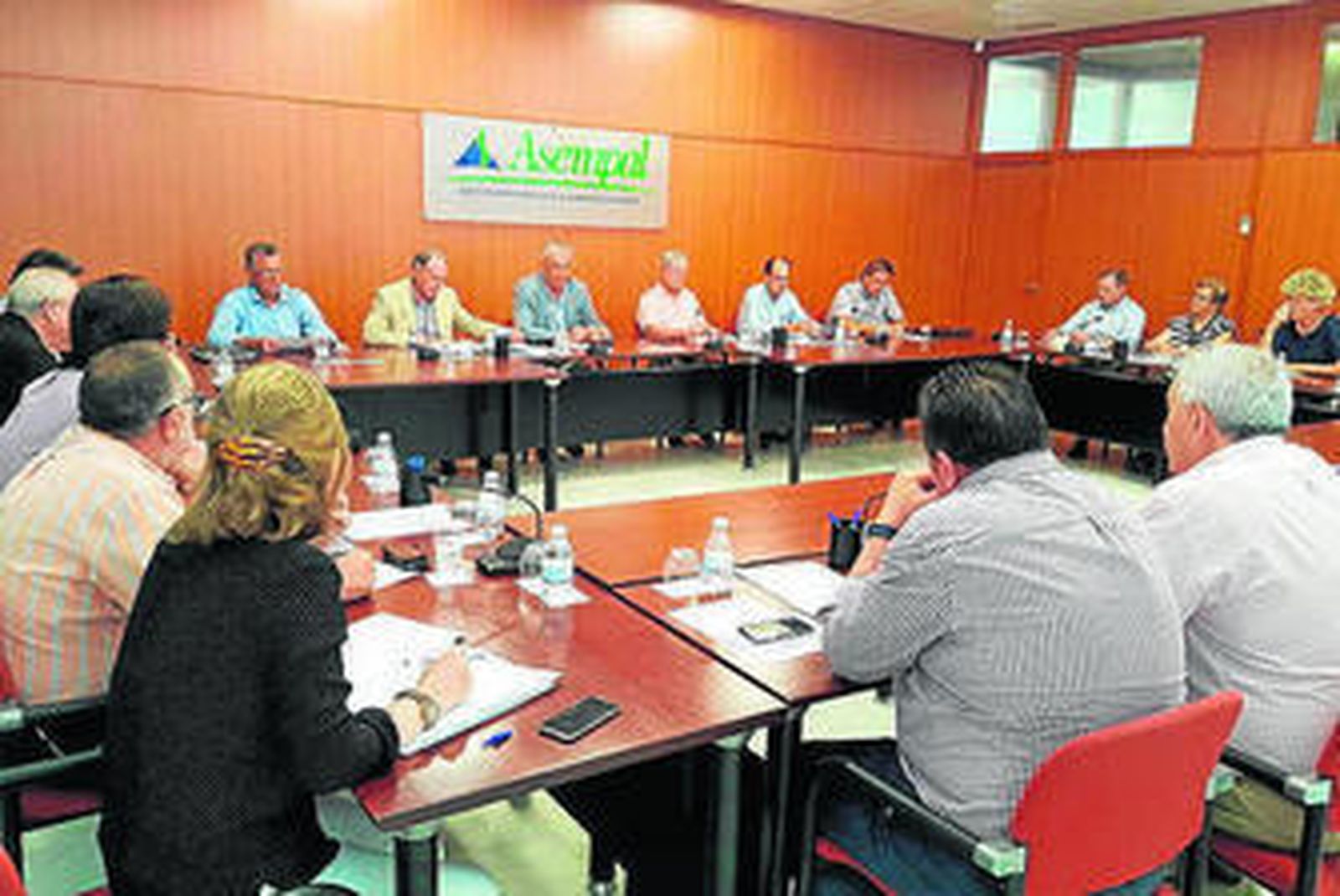 La Junta Directiva de Asempal se reunió ayer en la sede de la confederación.