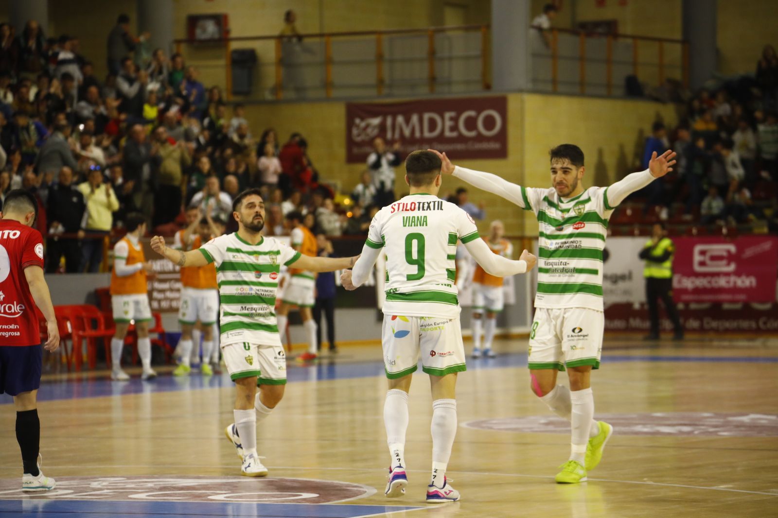 La victoria del Córdoba Futsal ante el Osasuna Magna, en imágenes
