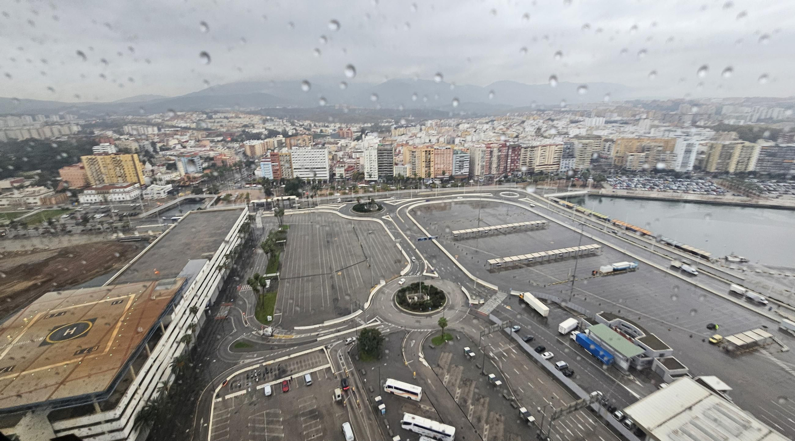 Las fotos del estrecho de Gibraltar, a vista de helicóptero: Ceuta y la bahía de Algeciras