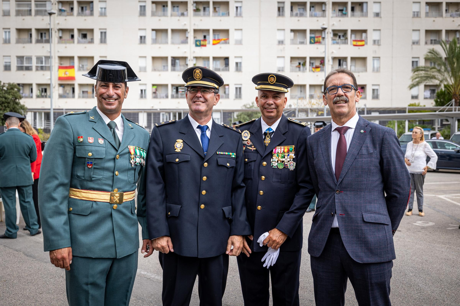 Imágenes de los actos de la Guardia Civil en Cádiz por la festividad de la Virgen del Pilar