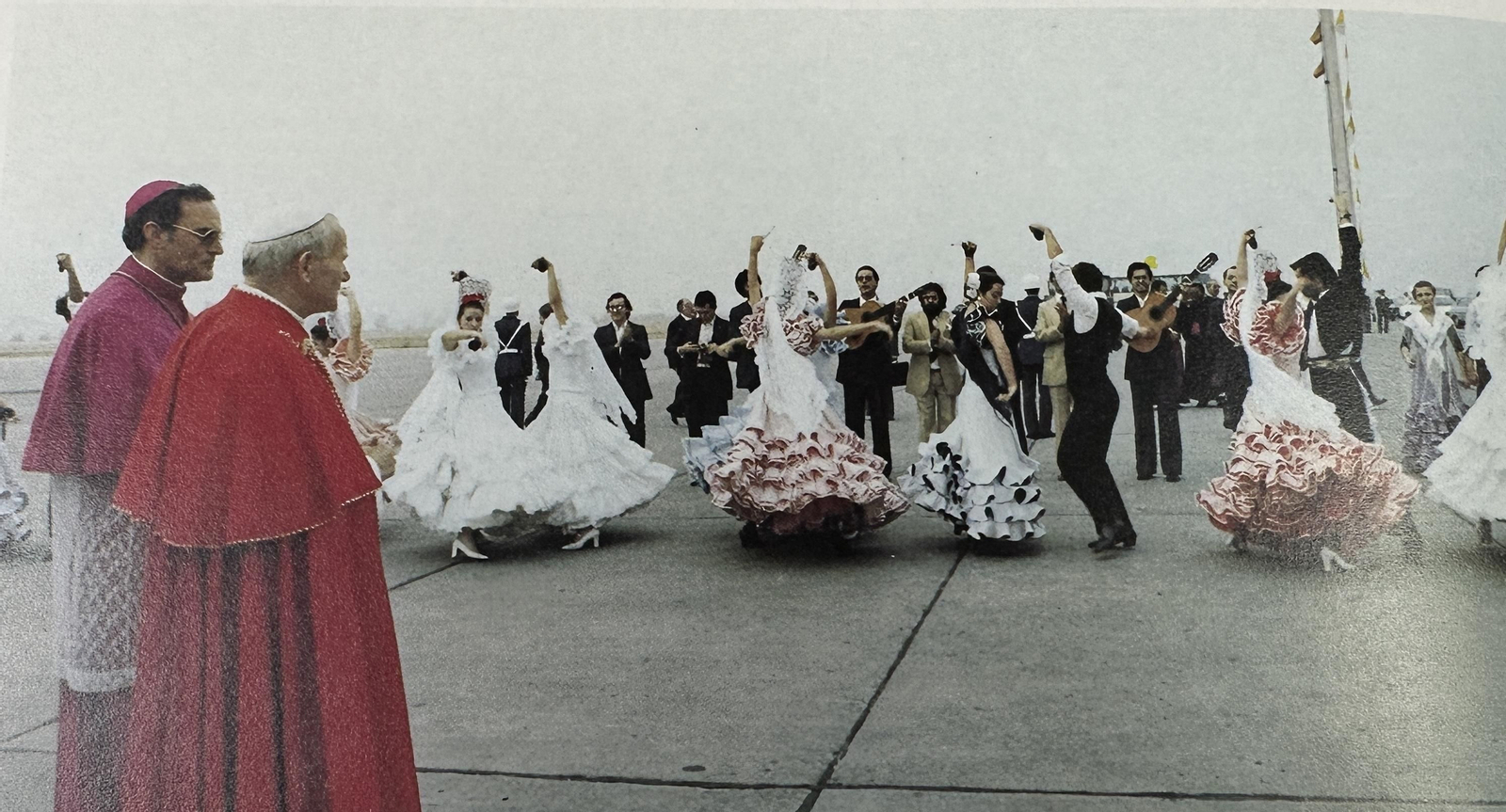 Las imágenes de la primera visita del Papa a Sevilla