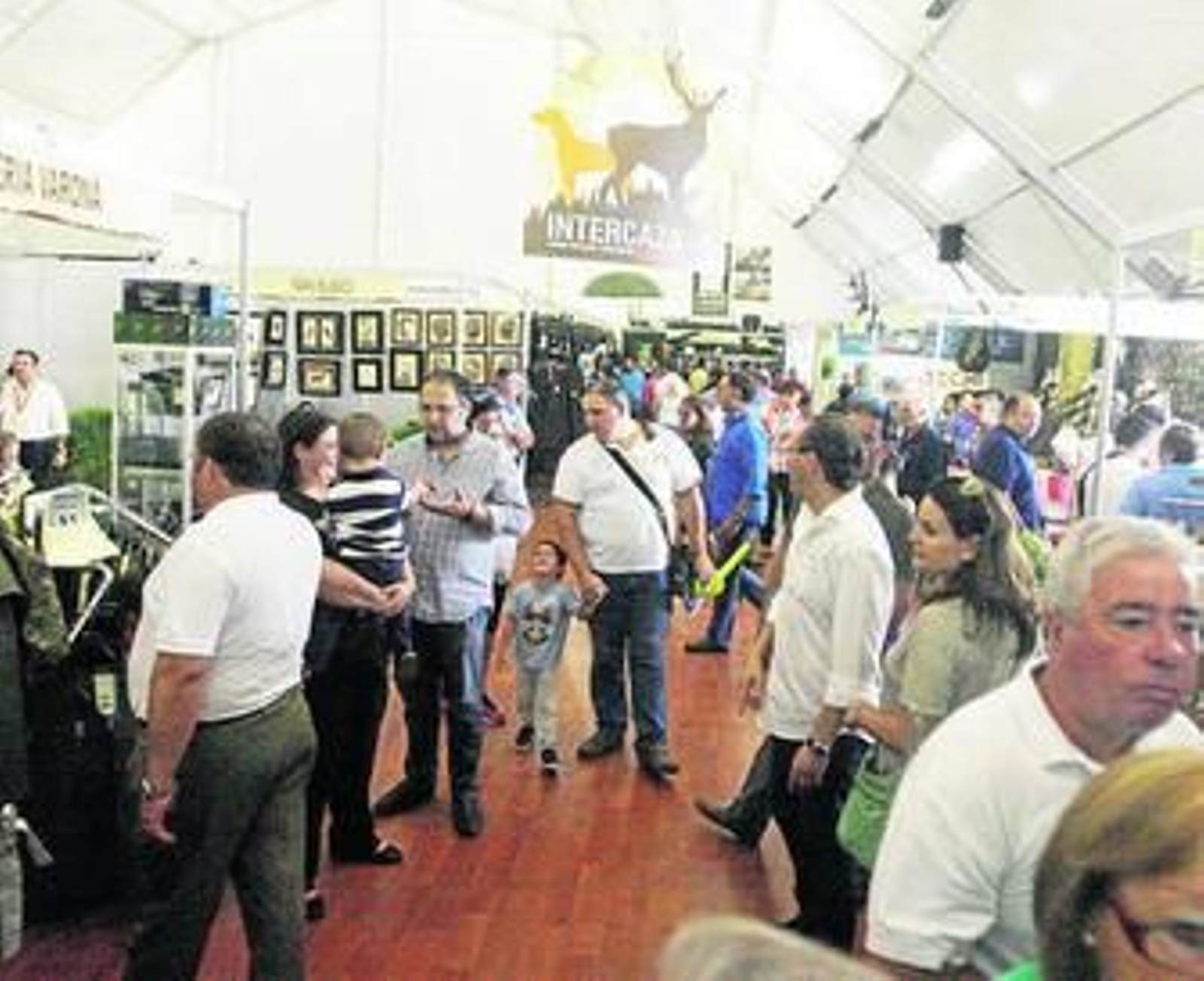 Aspecto que presentaba la carpa del Palacio de la Merced que acoge Intercaza.