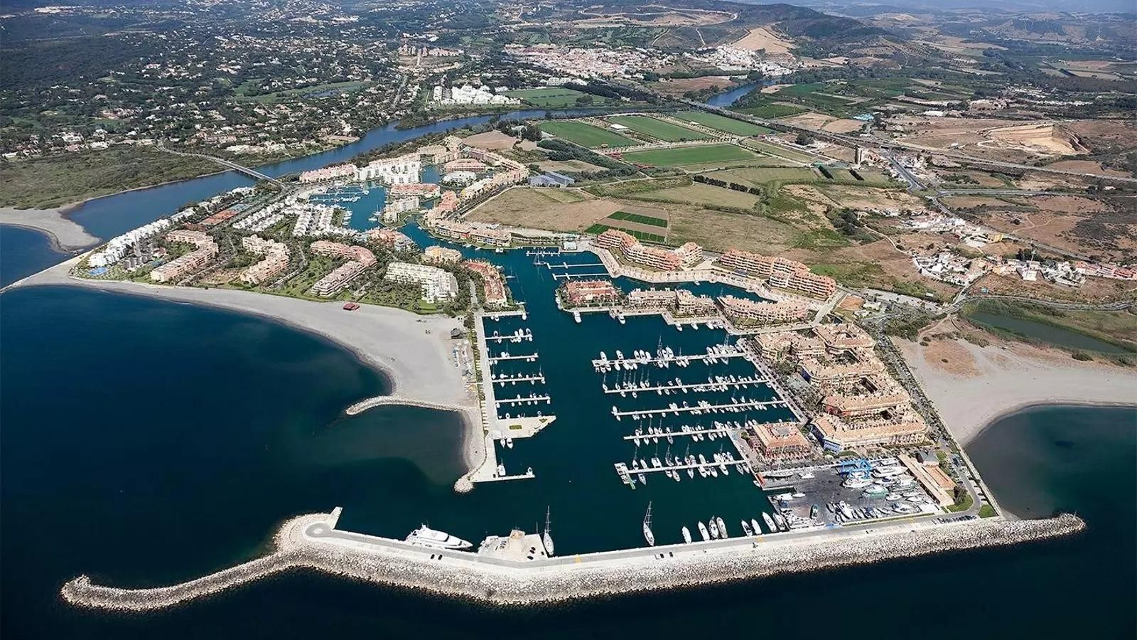 Playa del Puerto de Sotogrande.
