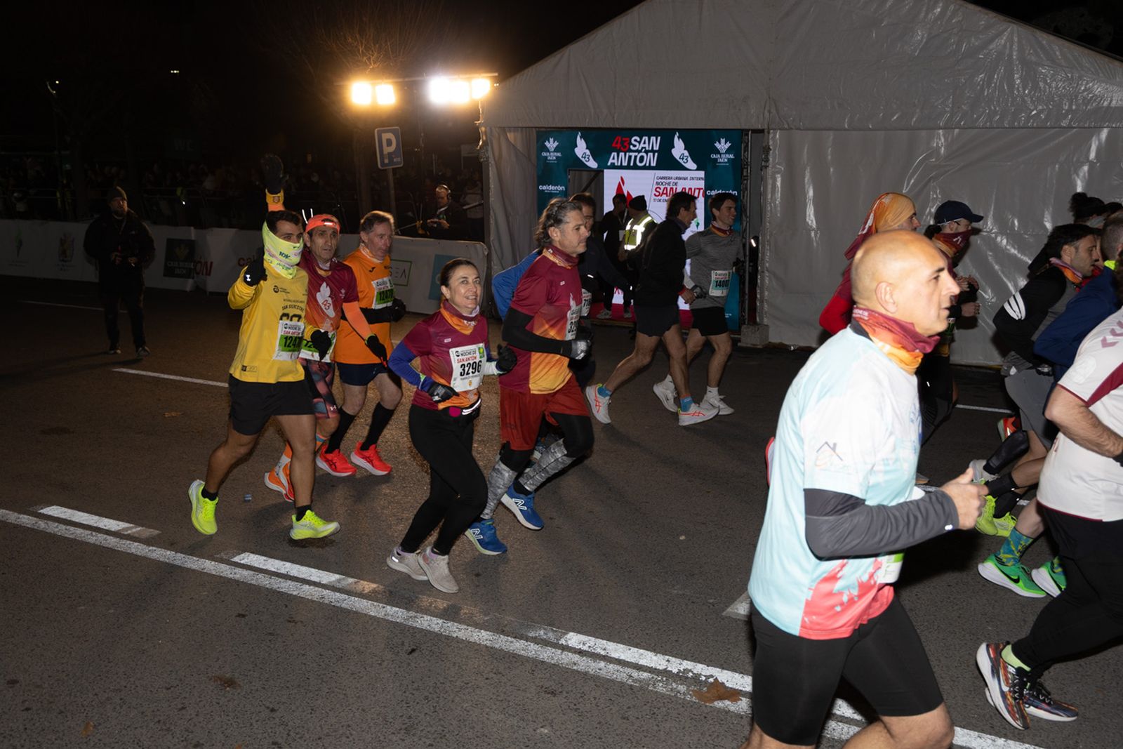 Encuéntrate en la salida de la Carrera de San Antón 2026, en imágenes (2)