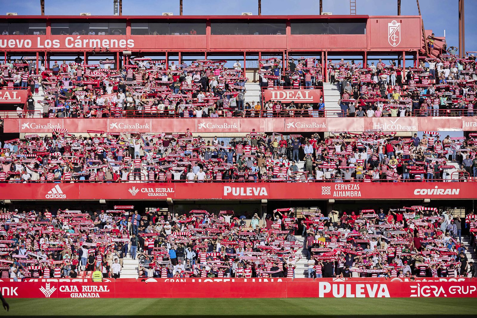 El Estadio Nuevo Los Cármenes presentará un gran ambiente ante Las Palmas.