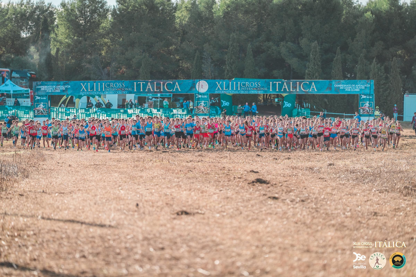 Búscate en las fotos del Cross de Itálica 2025 | 7