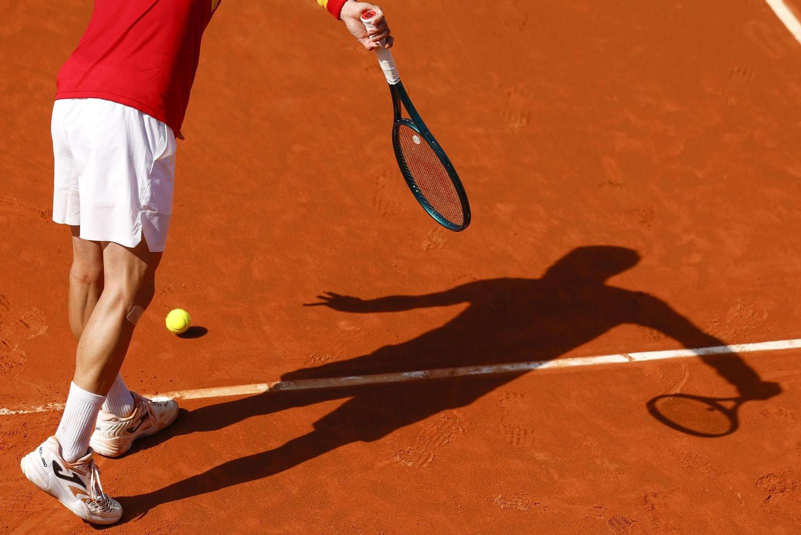 Un Pedro Martínez impecable iguala la eliminatoria de Copa Davis en Marbella (6-1, 4-6 y 7-6)