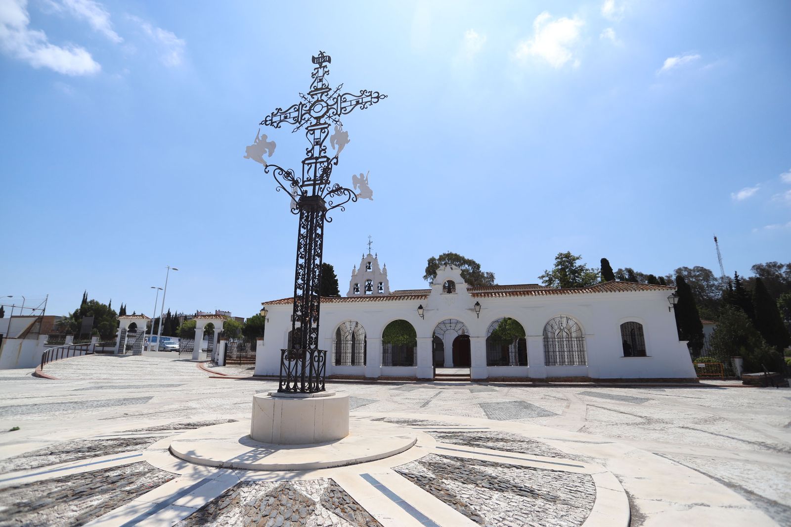 Imágenes de la ladera del Santuario de la CInta calcinadas por un incendio
