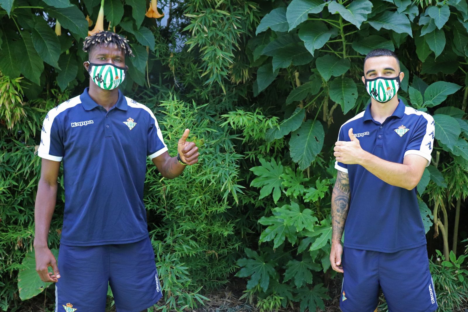 Roberto posa junto a Paul en Marbella antes de la semifinal.
