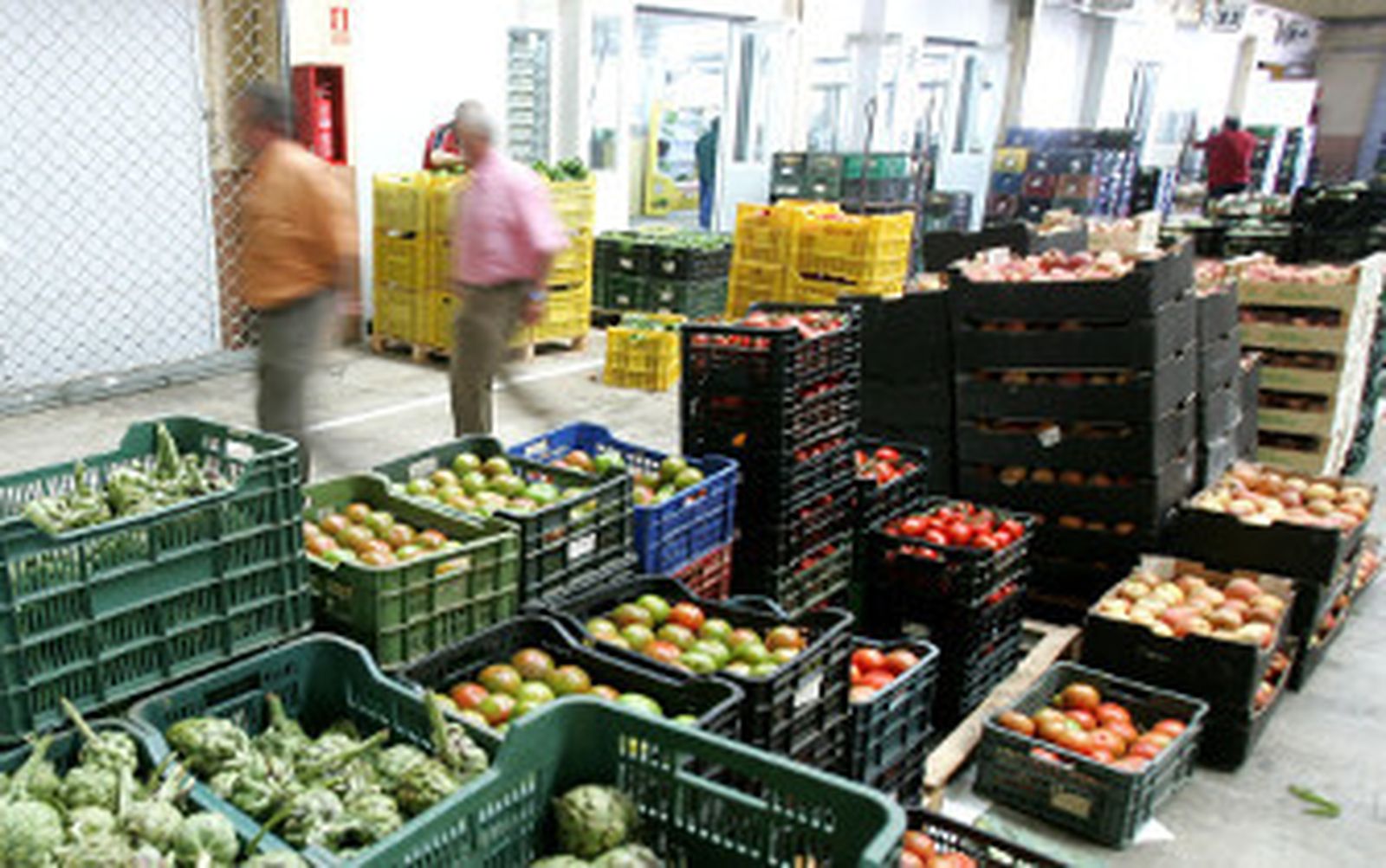 Patatas, naranjas y tomates es lo más vendido en Mercajerez