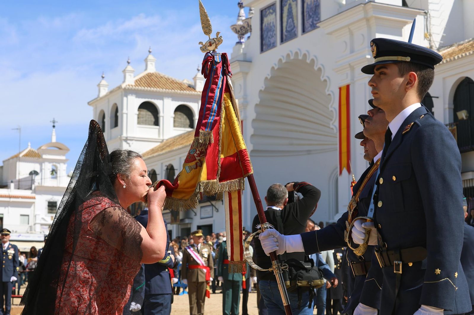 Imágenes del acto de Juramento o Promesa de Fidelidad a la Bandera Nacional en El Rocío