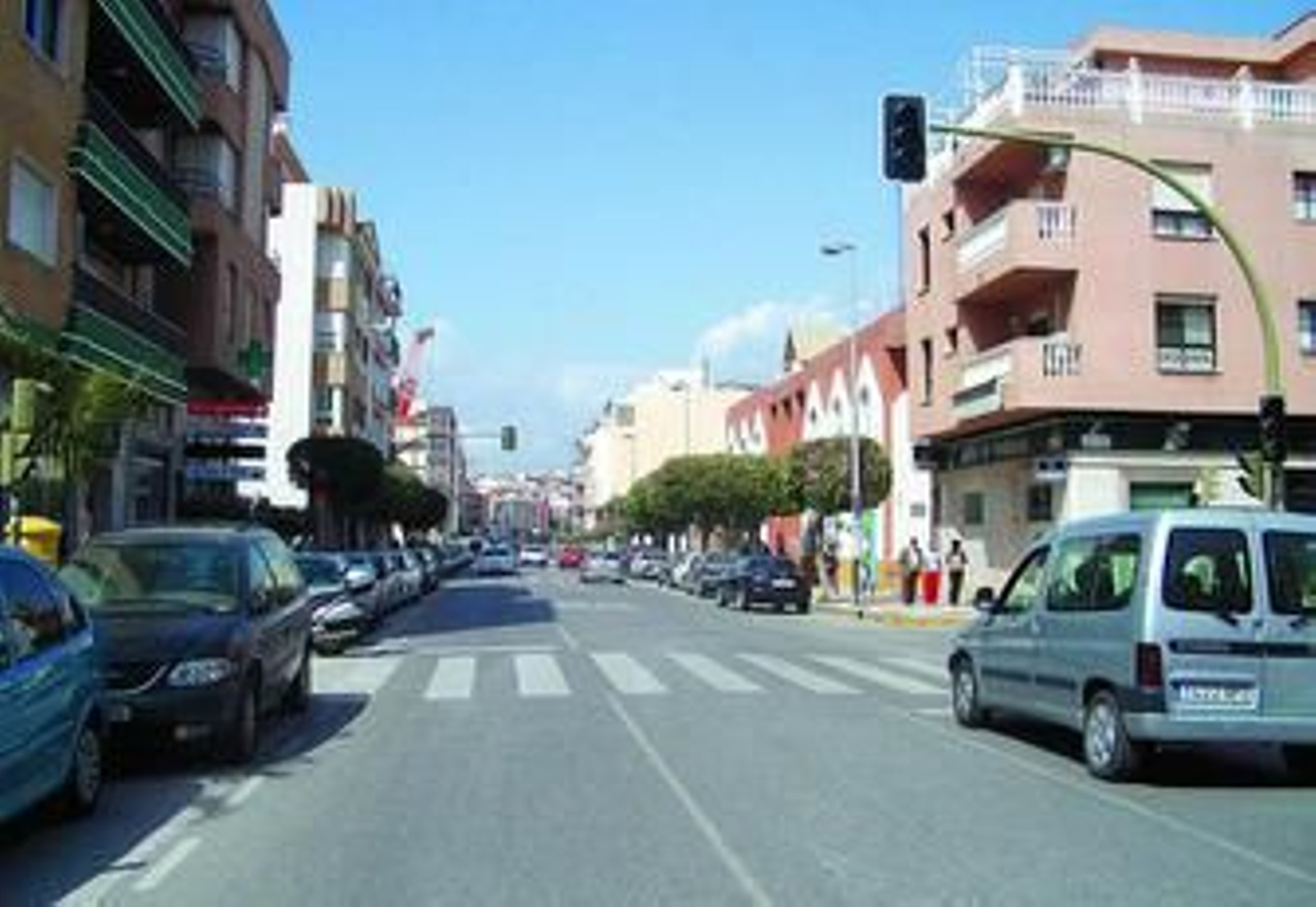 La Avenida del Mediterráneo es la principal arteria de Rincón de la Victoria.