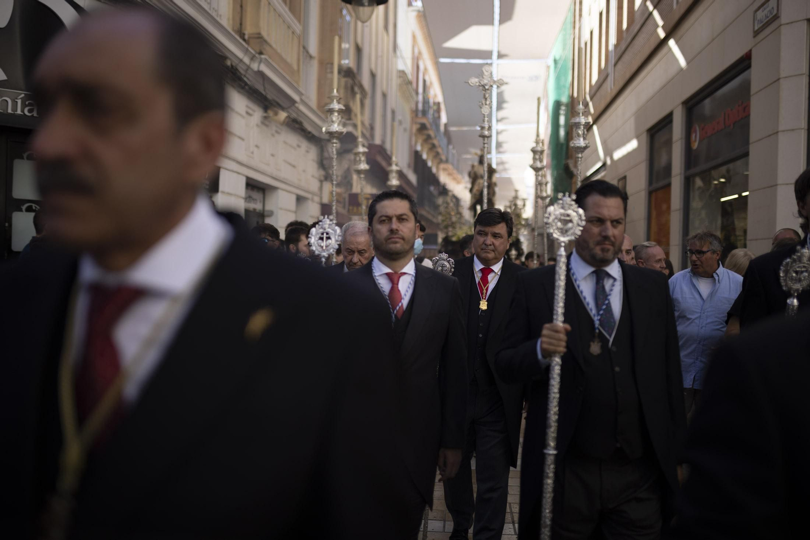 Imágenes de la salida extraordinaria de La Borriquita por las calles de Huelva