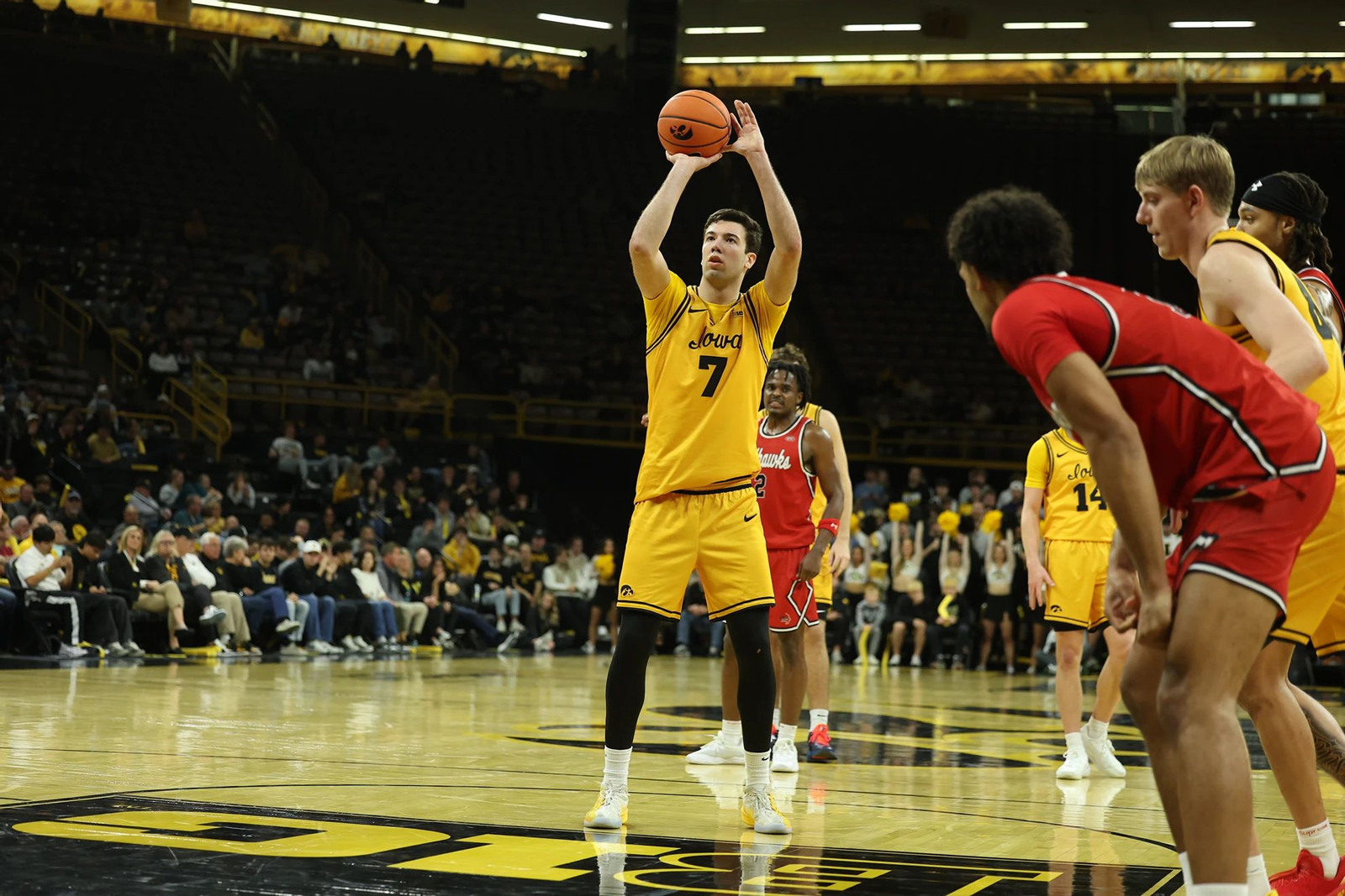 NCAA: Álvaro Folgueiras, 16 puntos y cinco rebotes para seguir haciendo ruido