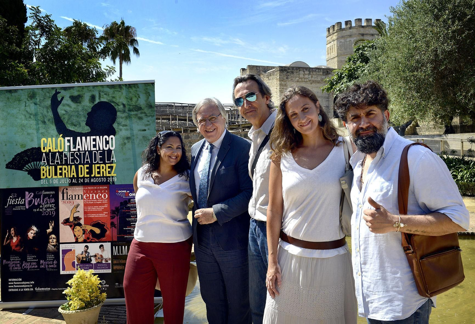 Camas con artistas en el Alcázar, este miércoles.