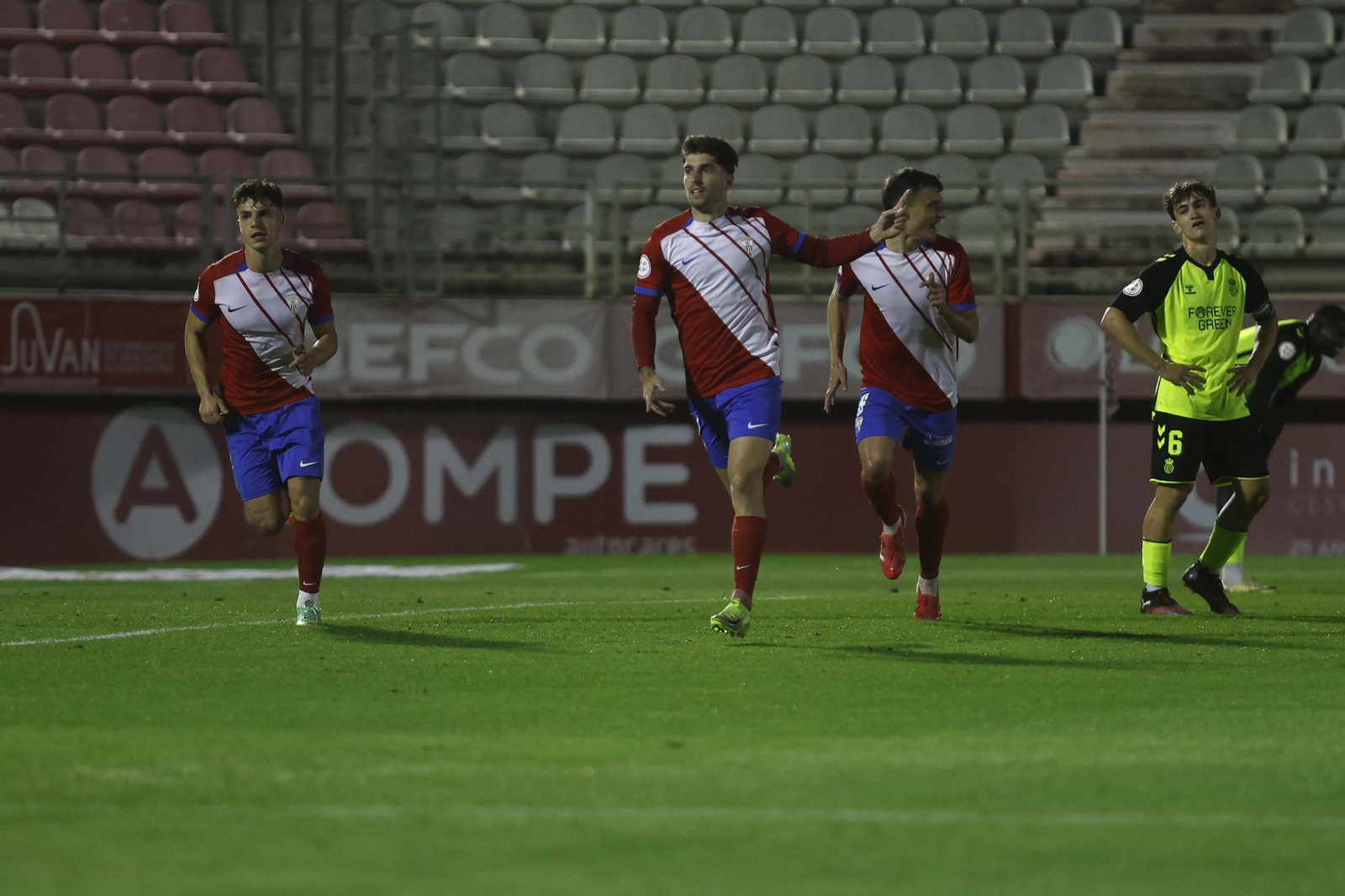 Las mejores fotos del Algeciras - Betis Deportivo de la Primera Federación