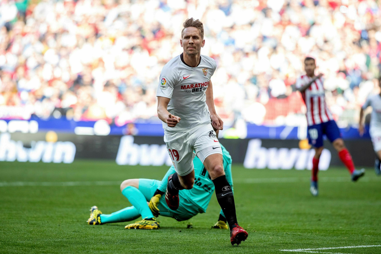 De Jong acaba de marcar el 0-1 ante el Atlético tras una buena jugada colectiva.