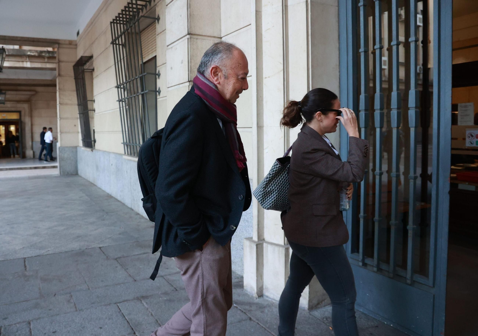El ex director de Trabajo Daniel Alberto Rivera llega a la Audiencia de Sevilla para asistir al juicio de Fertiberia.
