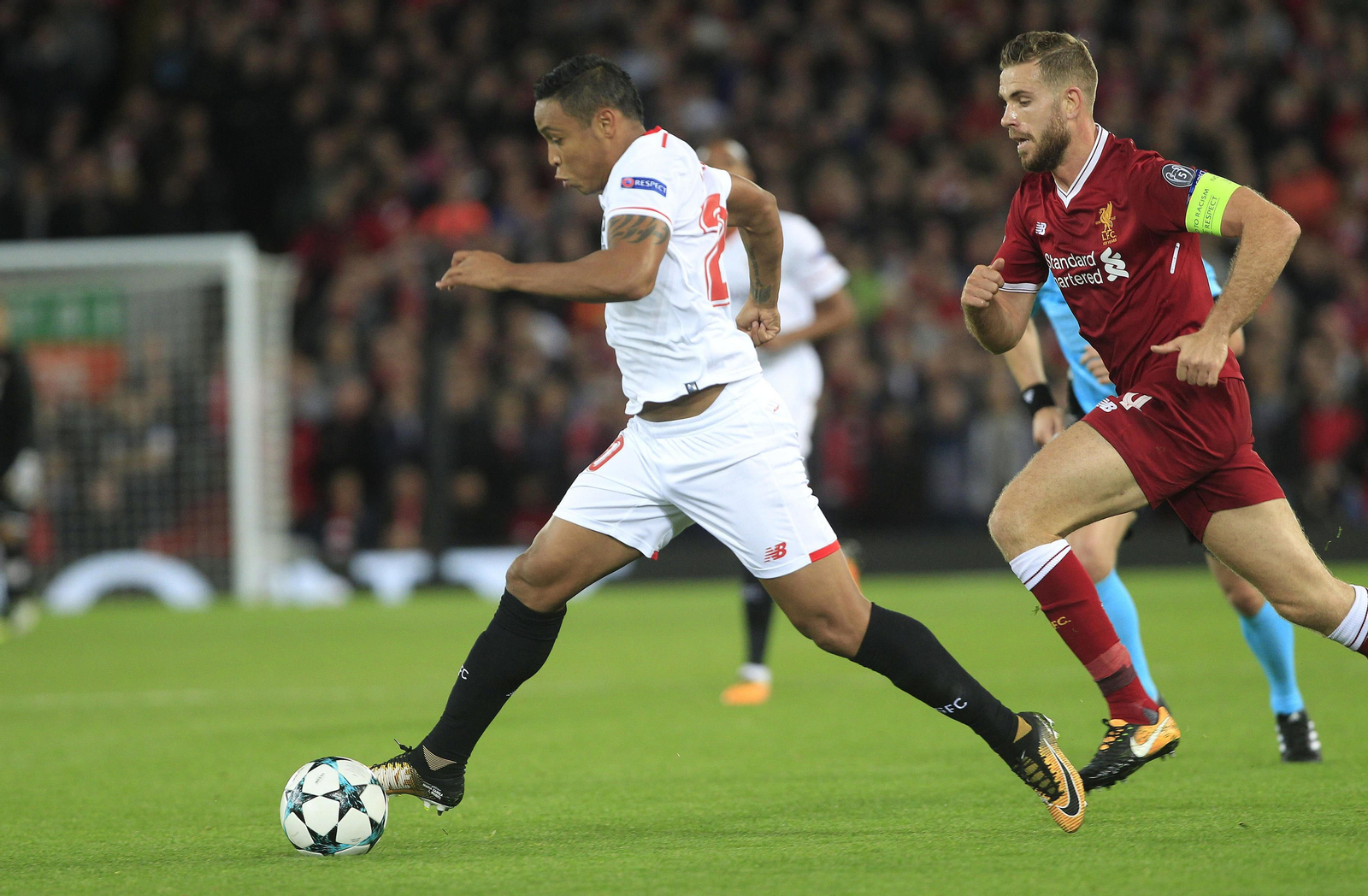 Un lance del Liverpool-Sevilla FC.