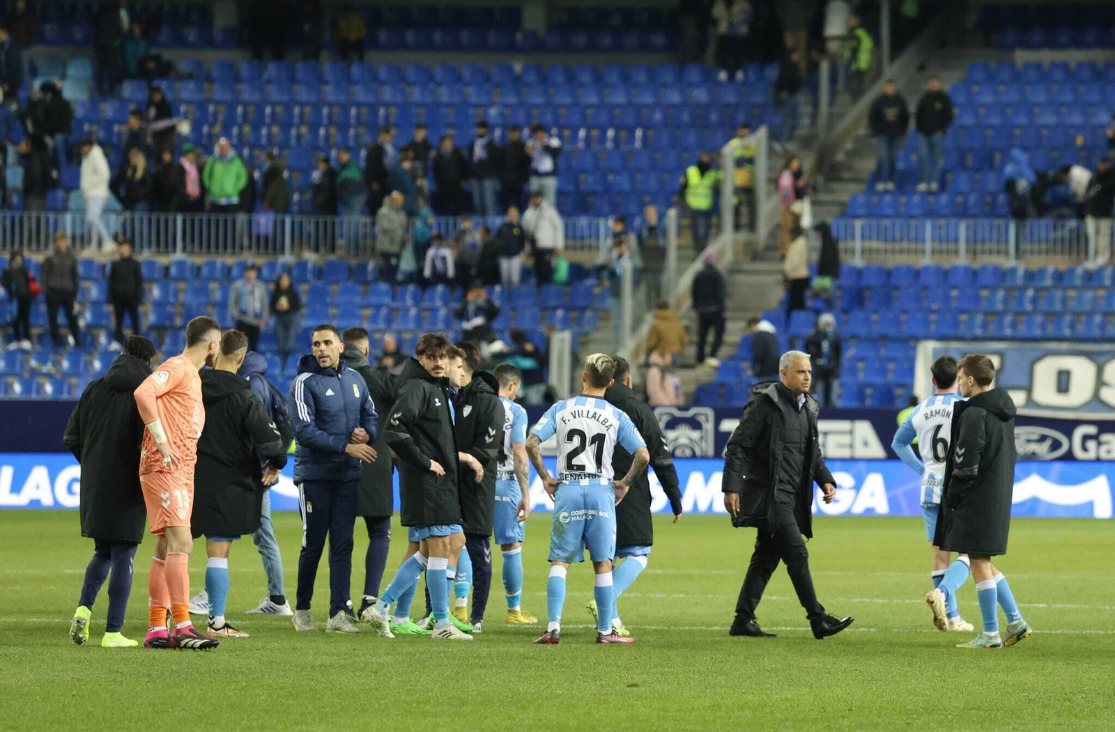 La indignación de la afición del Málaga CF, en imágenes