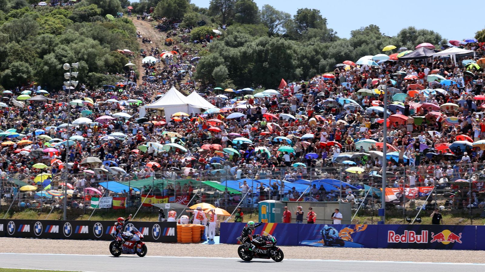 Imágenes de los entrenamientos de Moto2 del sábado en el Gran Premio de España en el Circuito de Jerez - Ángel Nieto