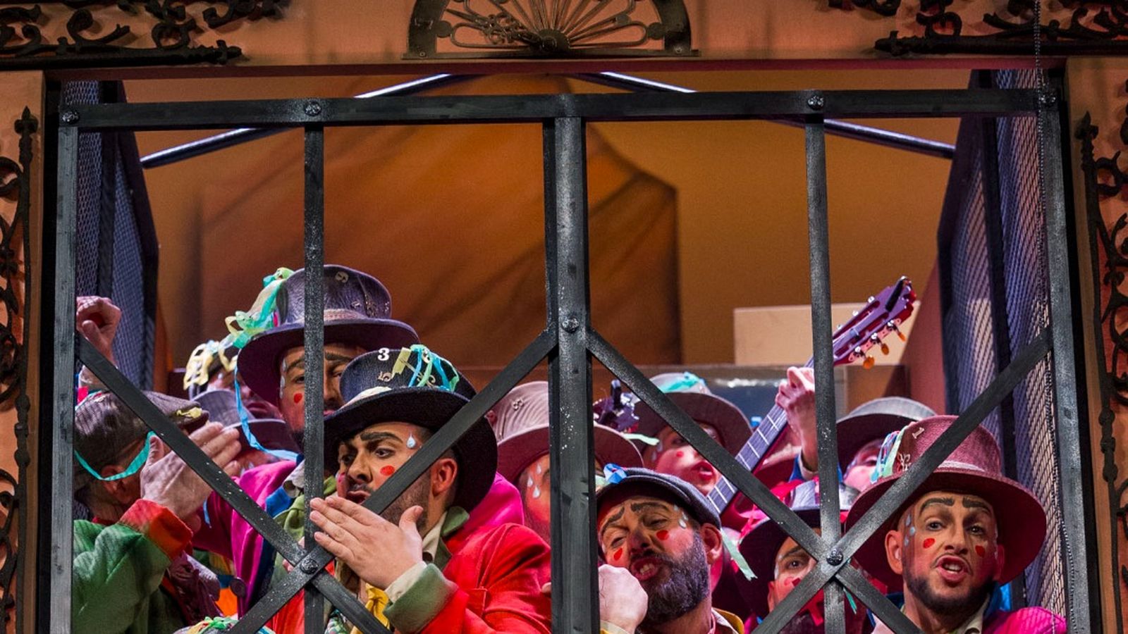 Búscate entre las mejores imágenes de la decimoséptima sesión preliminares del COAC 2025