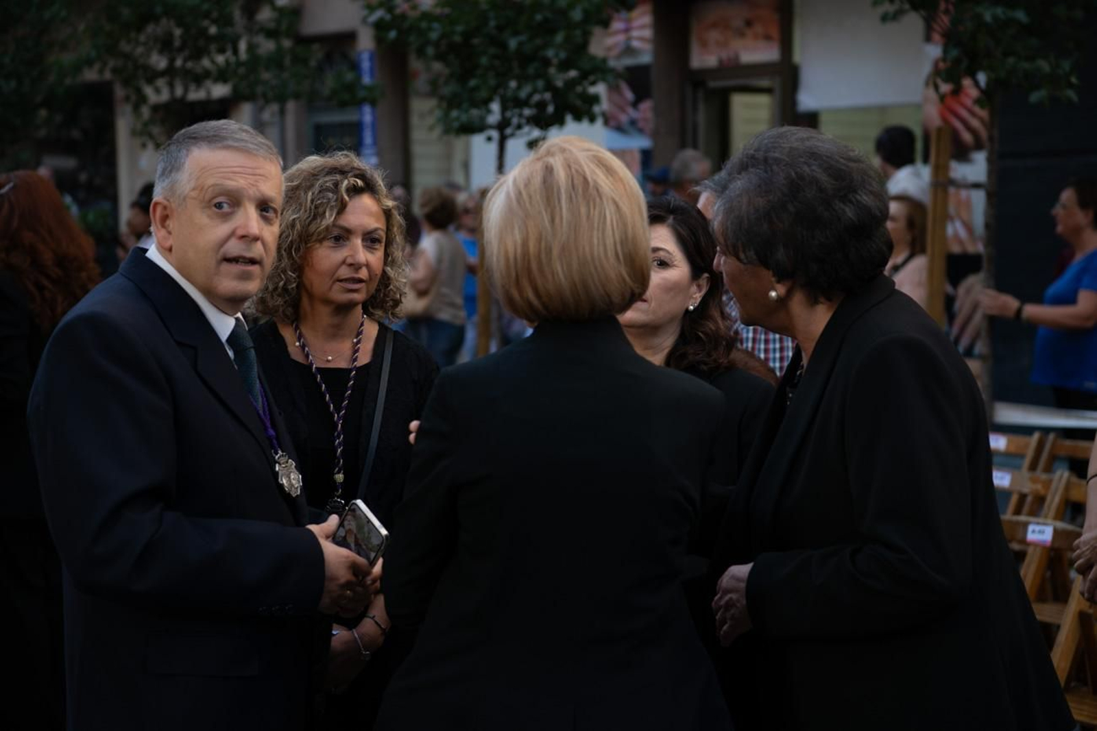 Una marea de devoción inunda Jaén al paso de la Magna, en imágenes