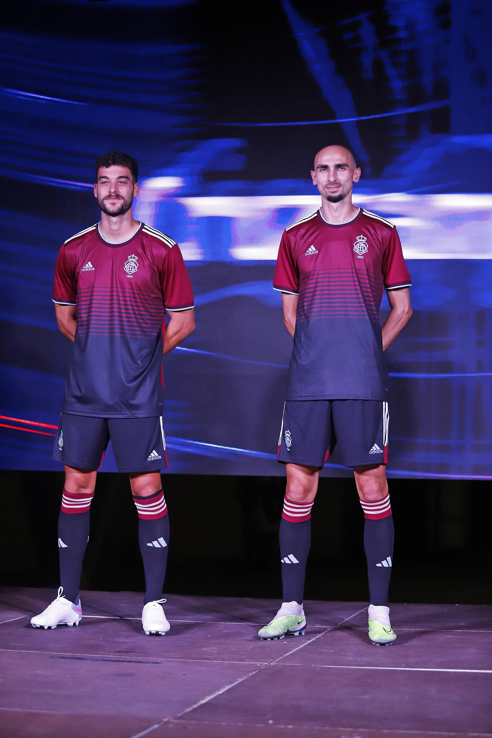 Imágenes de las nuevas equipaciones del Recreativo de Huelva para la temporada 2023/24