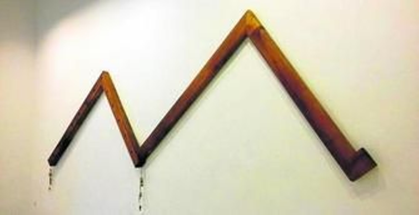 2 y 3. La exposición nos hace partícipes de su profundo enfoque conceptual a través de piezas muy diversas.