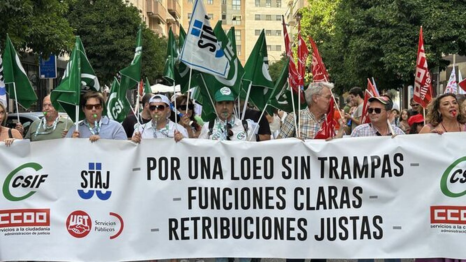 La cabecera de la manifestación de los  funcionarios de Justicia de este jueves.