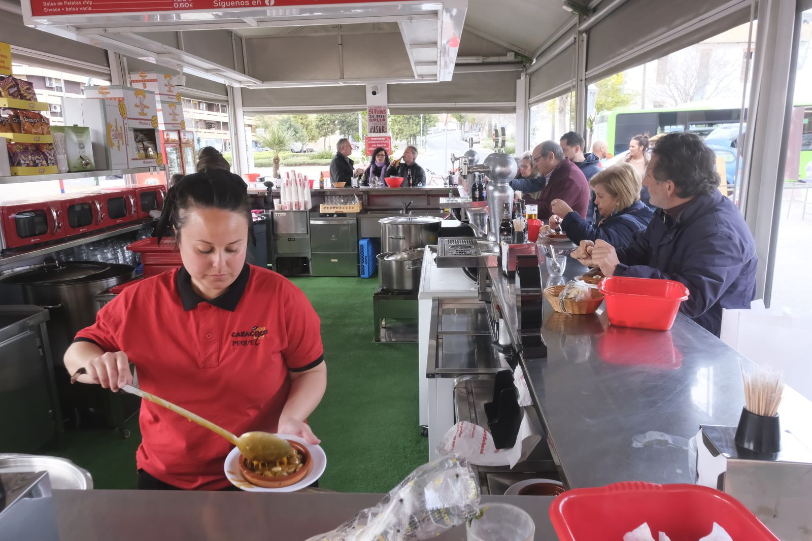 Primer día de la temporada 2023 de caracoles en Córdoba, en imágenes